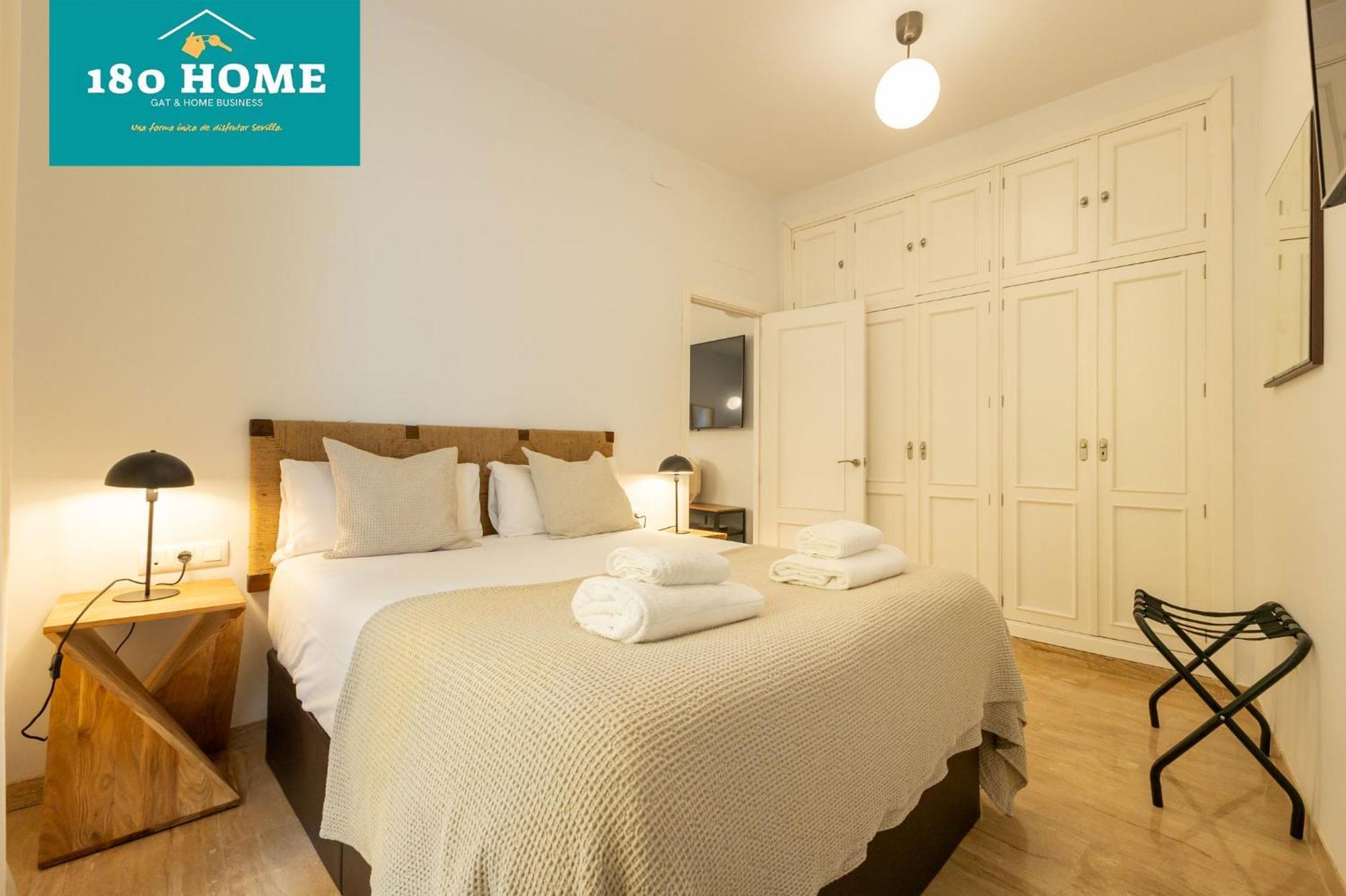 180 Home Goyeneta Luxury Siviglia Esterno foto