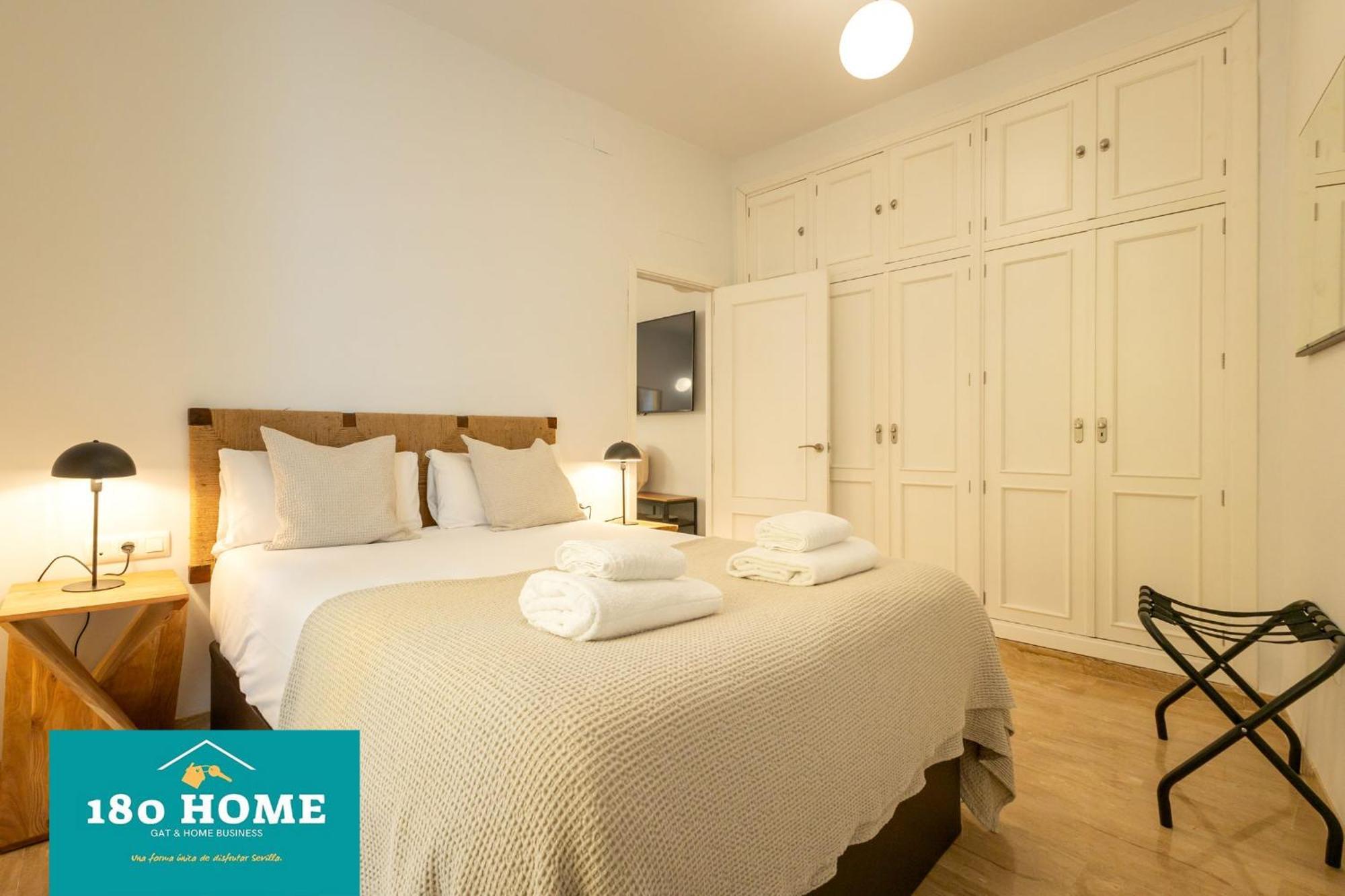 180 Home Goyeneta Luxury Siviglia Esterno foto