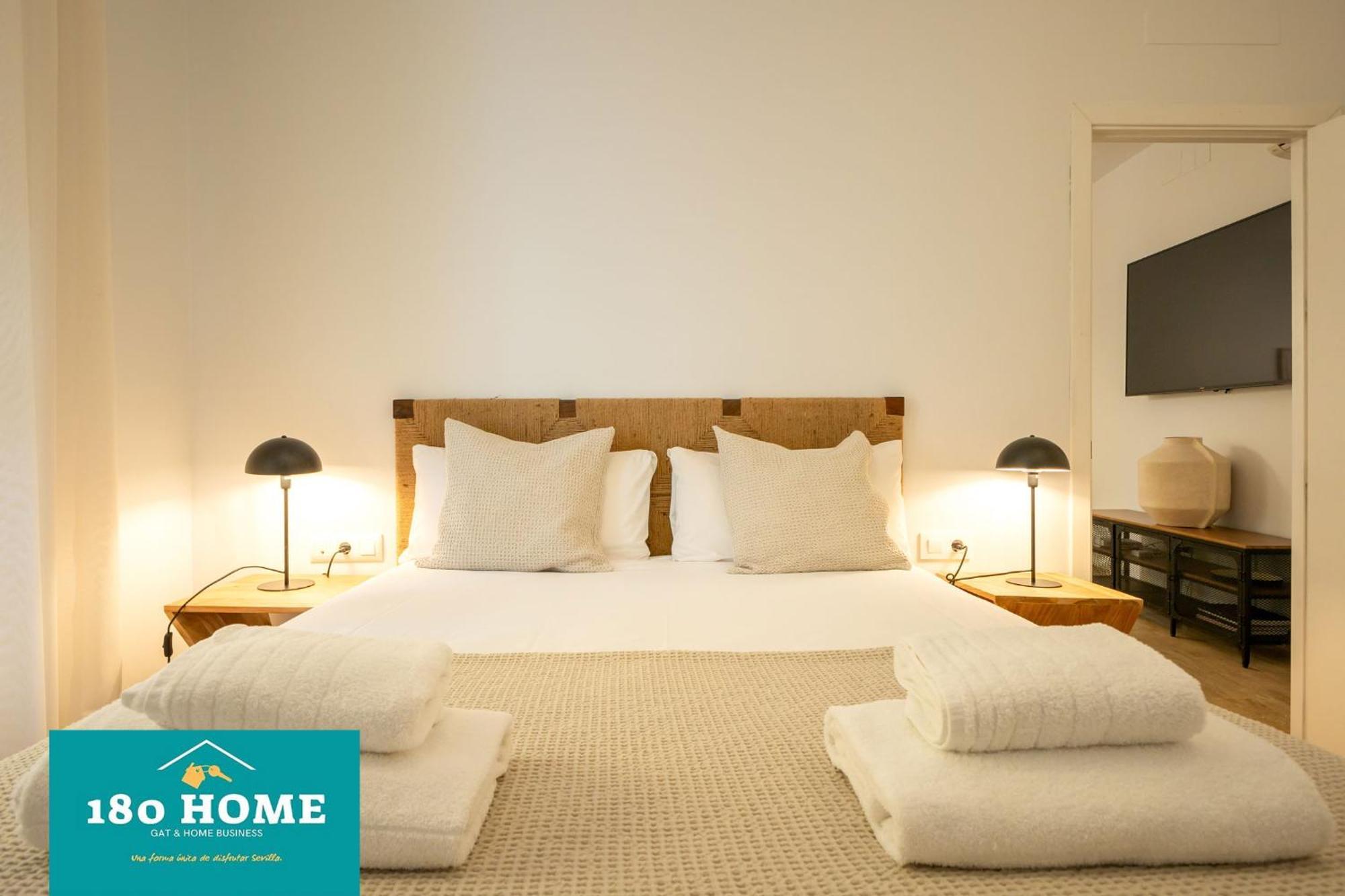 180 Home Goyeneta Luxury Siviglia Esterno foto